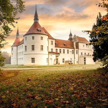 Gasthof Zum Hirsch Hotel Drehna Екстериор снимка