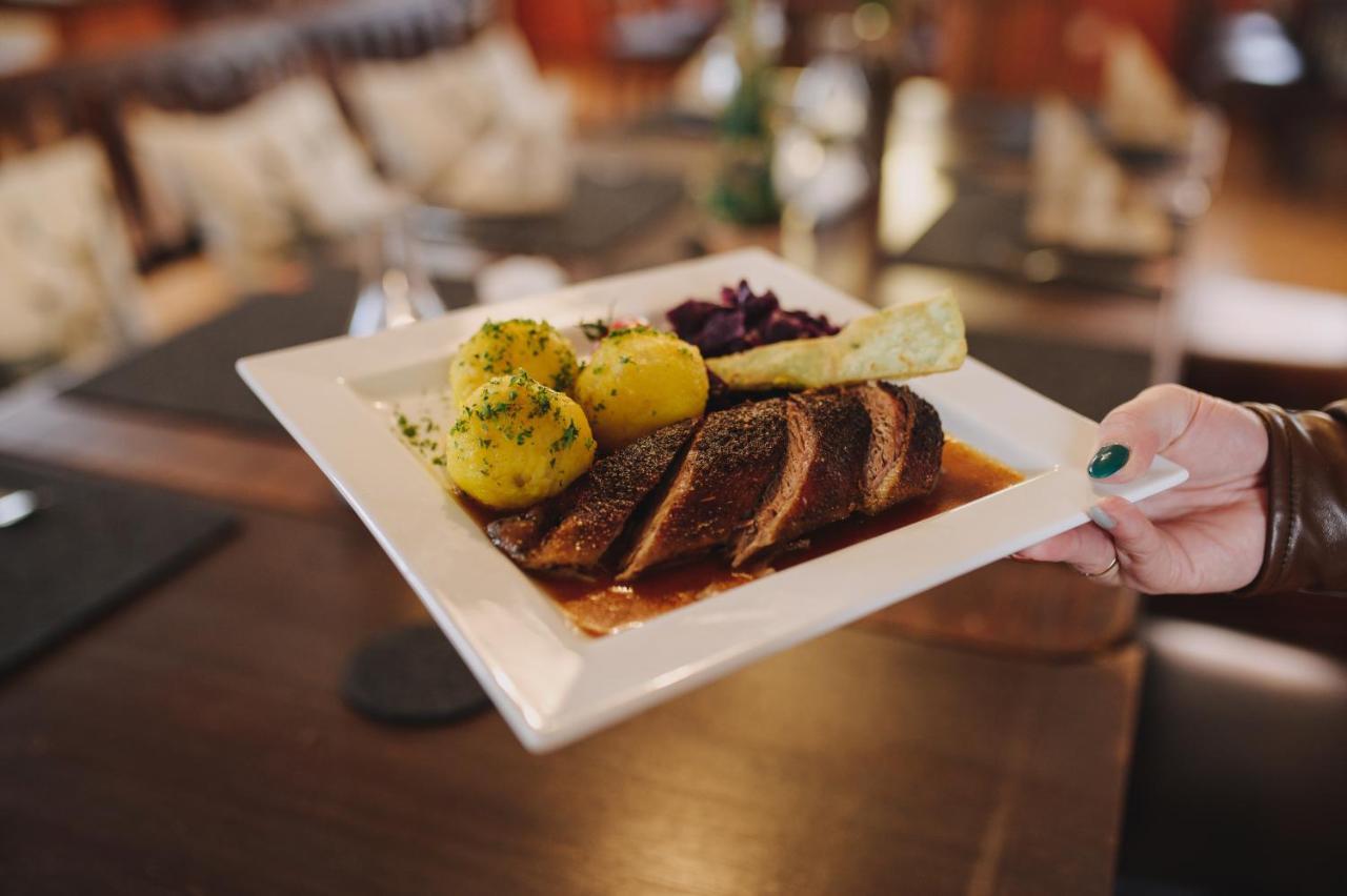 Gasthof Zum Hirsch Hotel Drehna Екстериор снимка