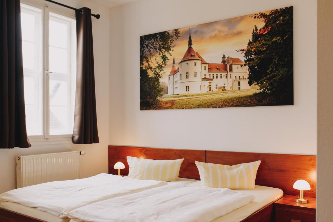 Gasthof Zum Hirsch Hotel Drehna Екстериор снимка