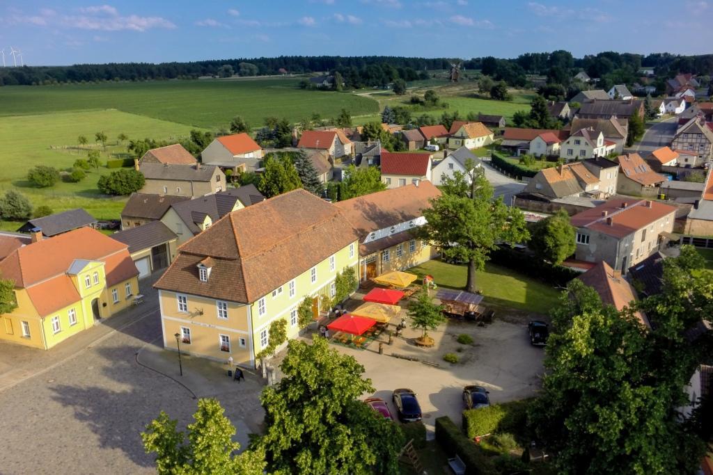 Gasthof Zum Hirsch Hotel Drehna Екстериор снимка